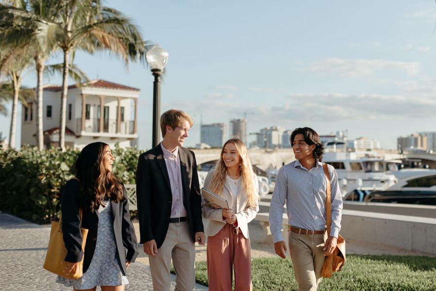 master of business administration mba students walk near the intercoastal waterway in 西<a href='http://e43v9g.andreamiller20.com'>推荐全球最大网赌正规平台欢迎您</a>.